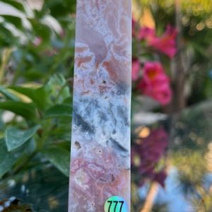 Agate plume Tour  777