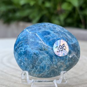Apatite galet 395