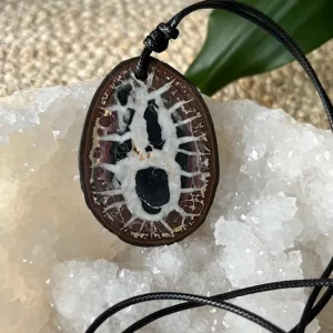 Pendentif Septaria Sauvage - Nodule sur cordon réglable N.205